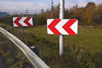 47 Svislé dopravní značení