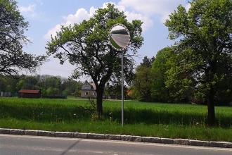 35 Svislé dopravní značení